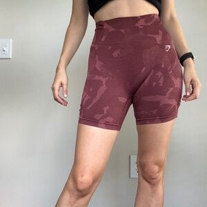 Gym Shark Adapt Camo Seamless Ribbed Shorts in Red